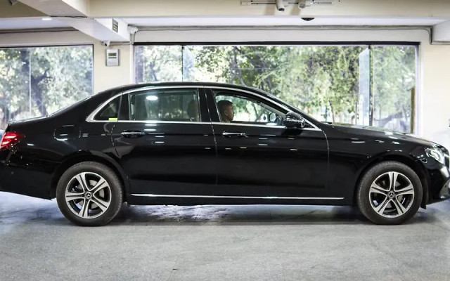 Second-hand 2017 Mercedes-Benz E-Class E250 CDI Avantgarde for sale in New Delhi-1