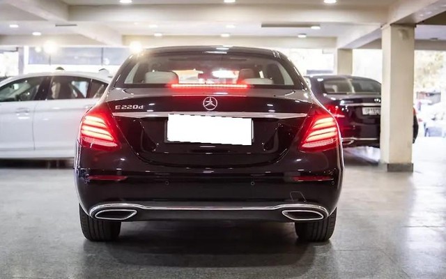 Second-hand 2017 Mercedes-Benz E-Class E250 CDI Avantgarde for sale in New Delhi-5