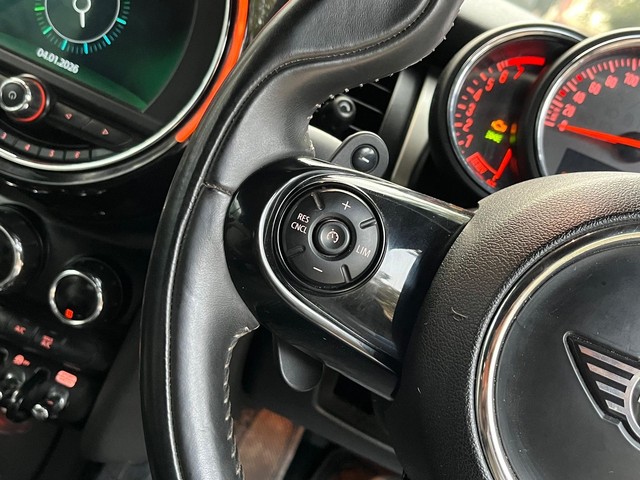 Second-hand 2018 Mini Cooper Convertible S for sale in New Delhi-18