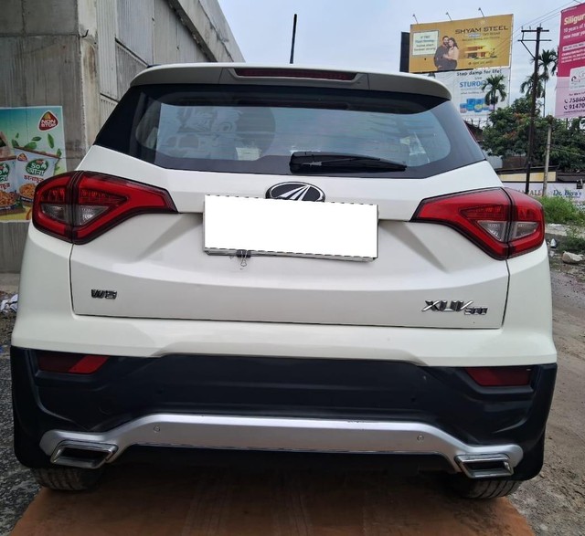 Second-hand 2022 Mahindra XUV300 W8 for sale in Darjeeling