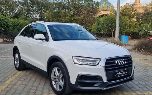 Second-hand 2018 Audi Q3 30 TFSI Premium FWD for sale in Gurgaon