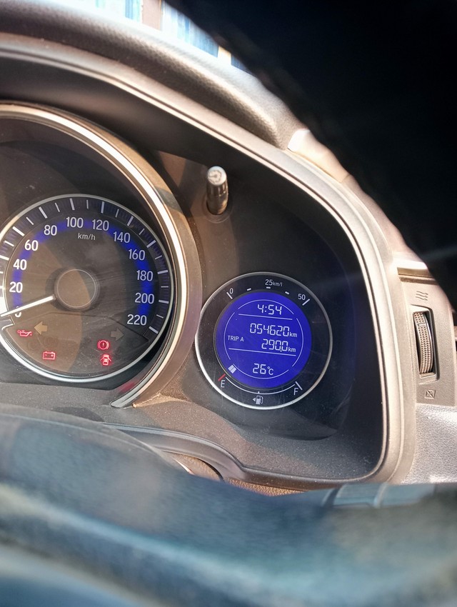 Second-hand 2017 Honda Jazz 1.5 VX i DTEC for sale in Kolkata-5