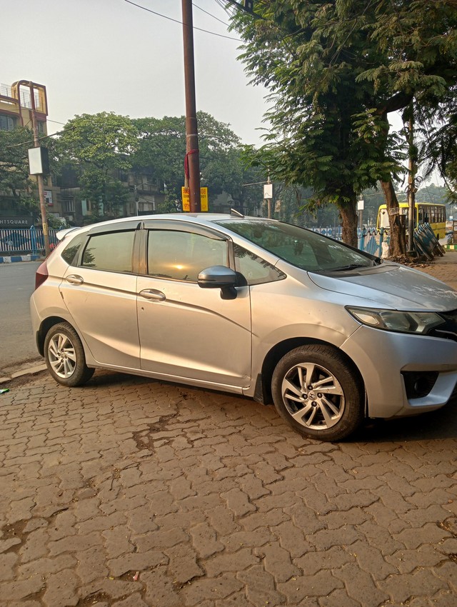 Second-hand 2017 Honda Jazz 1.5 VX i DTEC for sale in Kolkata-7