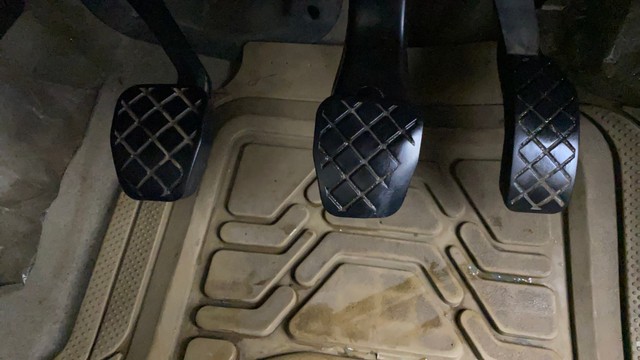 Second-hand 2012 Volkswagen Polo Petrol Trendline 1.2L for sale in Thane-14