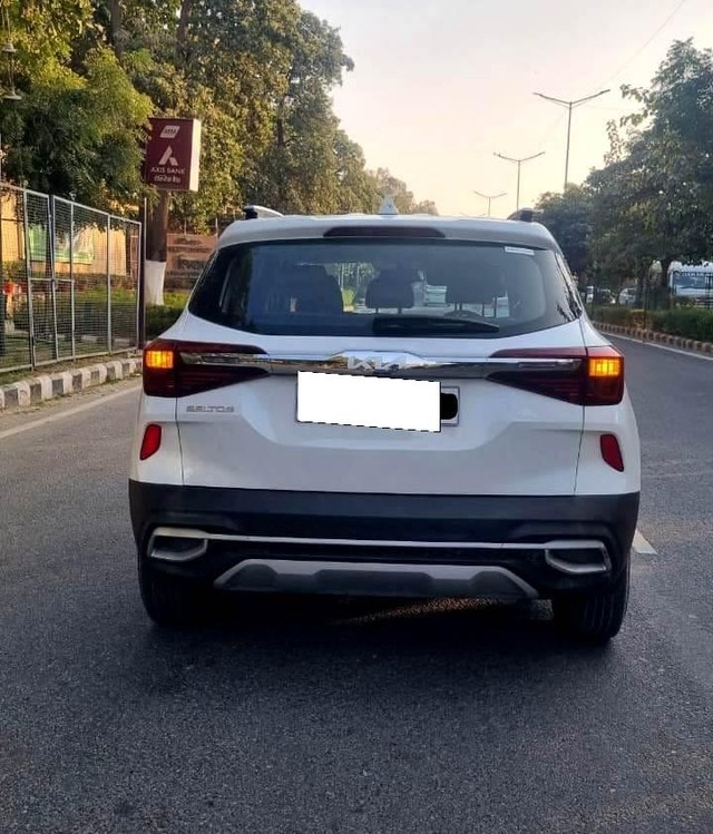 Second-hand 2023 Kia Seltos HTX IVT for sale in New Delhi