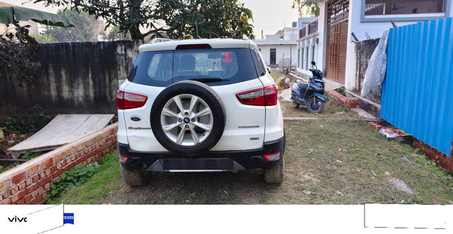 Second-hand 2019 Ford Ecosport 1.5 Diesel Titanium BSIV for sale in Lucknow-5