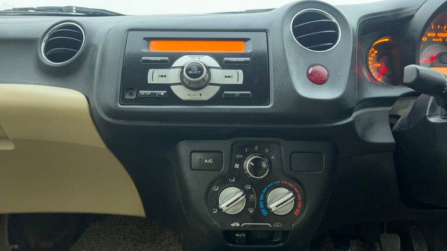 Second-hand 2014 Honda Amaze S i-VTEC for sale in Ahmedabad-29