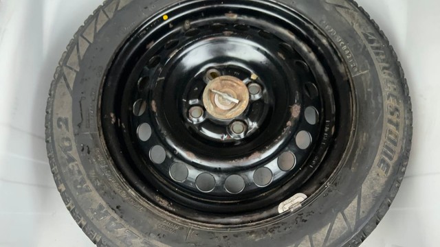 Second-hand 2014 Honda Amaze S i-VTEC for sale in Ahmedabad-21