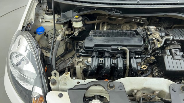 Second-hand 2014 Honda Amaze S i-VTEC for sale in Ahmedabad-24