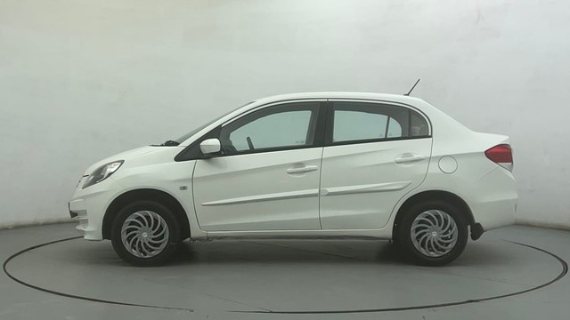 Second-hand 2014 Honda Amaze S i-VTEC for sale in Ahmedabad-6