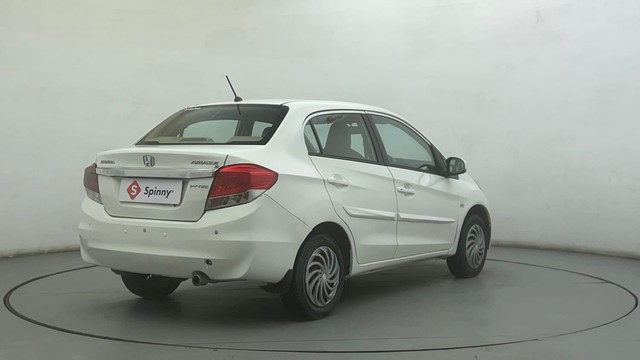 Second-hand 2014 Honda Amaze S i-VTEC for sale in Ahmedabad-3