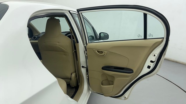 Second-hand 2014 Honda Amaze S i-VTEC for sale in Ahmedabad-38