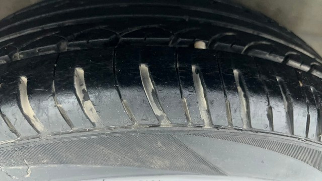 Second-hand 2014 Honda Amaze S i-VTEC for sale in Ahmedabad-26