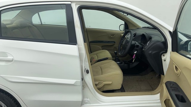 Second-hand 2014 Honda Amaze S i-VTEC for sale in Ahmedabad-15