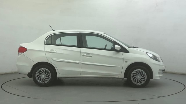 Second-hand 2014 Honda Amaze S i-VTEC for sale in Ahmedabad-2