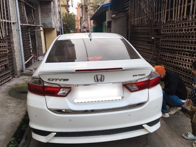 Second-hand 2020 Honda City ZX MT for sale in Hooghly-5