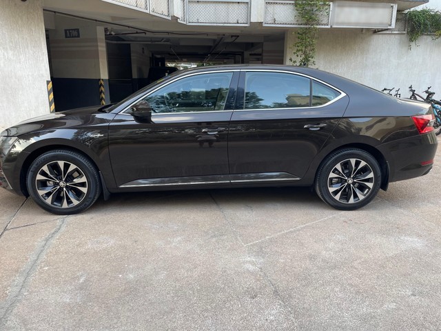 Second-hand 2021 Skoda Superb Laurin & klement BSVI for sale in Bangalore-3