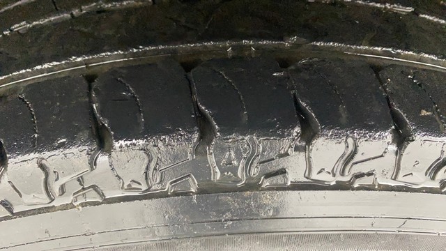 Second-hand 2019 Mahindra TUV 300 T10 for sale in Coimbatore-30