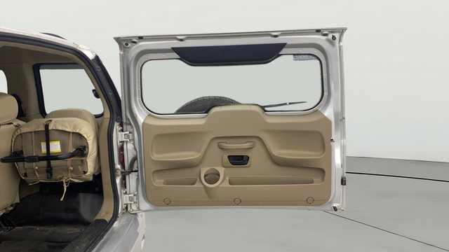 Second-hand 2019 Mahindra TUV 300 T10 for sale in Coimbatore-20