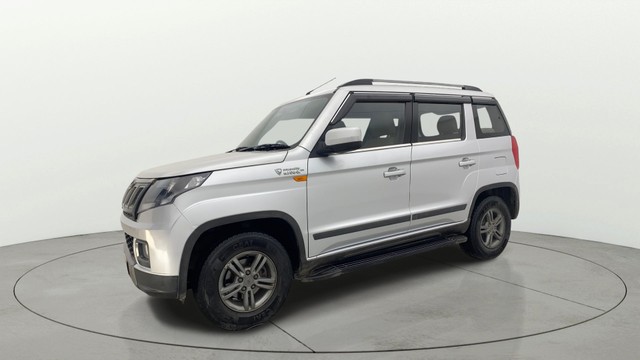 Second-hand 2019 Mahindra TUV 300 T10 for sale in Coimbatore-6