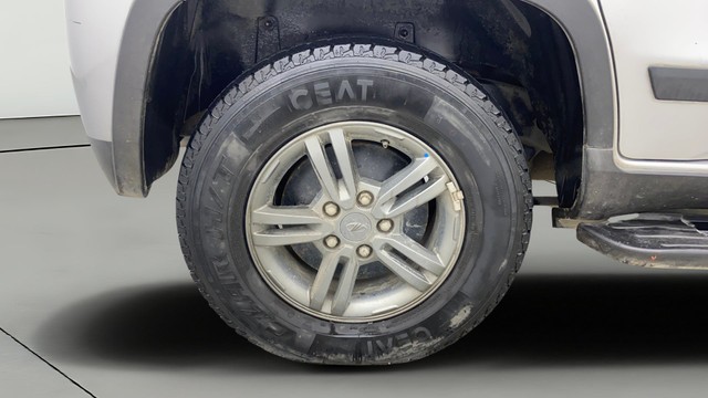 Second-hand 2019 Mahindra TUV 300 T10 for sale in Coimbatore-24