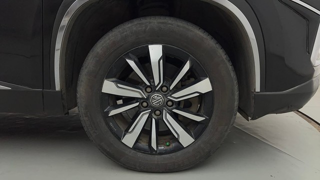 Second-hand 2020 MG Hector Sharp DCT for sale in Mumbai-17