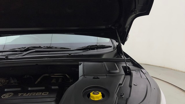 Second-hand 2020 MG Hector Sharp DCT for sale in Mumbai-27