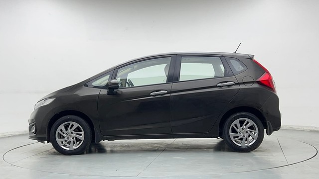 Second-hand 2022 Honda Jazz ZX for sale in Noida-6
