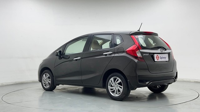 Second-hand 2022 Honda Jazz ZX for sale in Noida-5