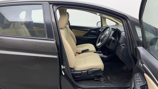 Second-hand 2022 Honda Jazz ZX for sale in Noida-15