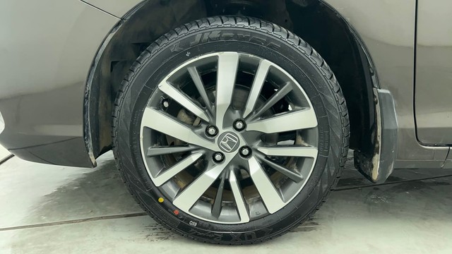 Second-hand 2022 Honda City VX MT for sale in Chennai-20