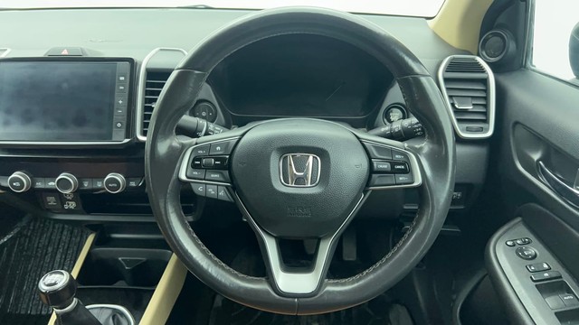 Second-hand 2022 Honda City VX MT for sale in Chennai-28