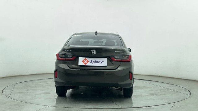 Second-hand 2022 Honda City VX MT for sale in Chennai-4