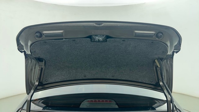 Second-hand 2022 Honda City VX MT for sale in Chennai-33