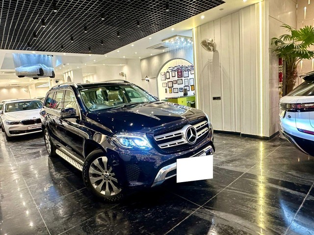 Second-hand 2018 Mercedes-Benz GLS 350d 4MATIC for sale in New Delhi-14