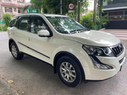 Second-hand 2015 Mahindra XUV500 W10 AWD for sale in Zirakpur