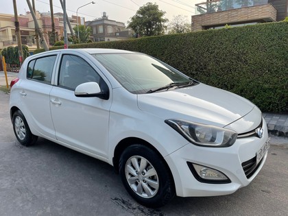 Second-hand 2012 Hyundai i20 1.2 Sportz for sale in Zirakpur