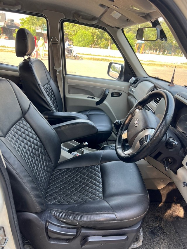 Second-hand 2014 Mahindra Scorpio S10 7 Seater 2WD for sale in Zirakpur-2