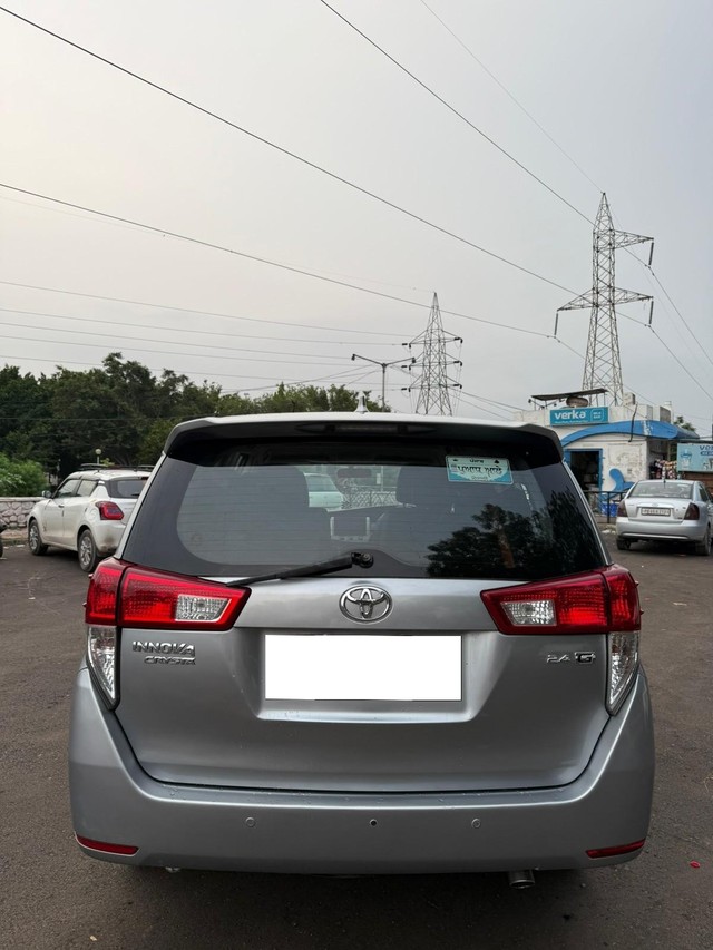 Second-hand 2016 Toyota Innova Crysta 2.4 G MT for sale in Zirakpur-1