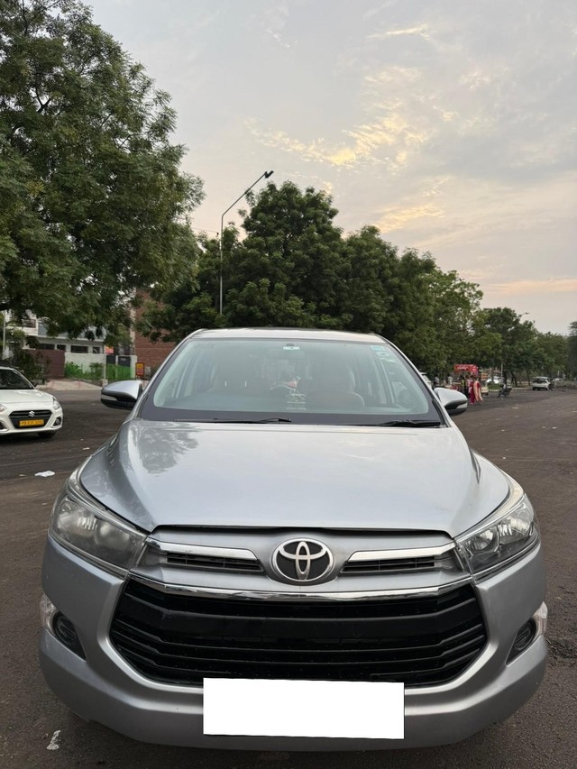 Second-hand 2016 Toyota Innova Crysta 2.4 G MT for sale in Zirakpur-3