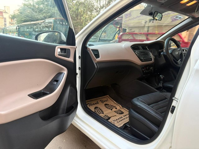 Second-hand 2020 Hyundai i20 Magna BSVI for sale in New Delhi-13