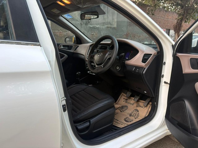 Second-hand 2020 Hyundai i20 Magna BSVI for sale in New Delhi-9