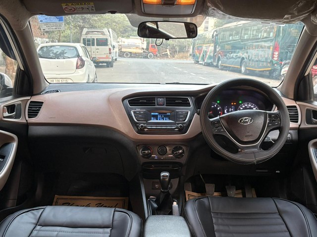 Second-hand 2020 Hyundai i20 Magna BSVI for sale in New Delhi-14