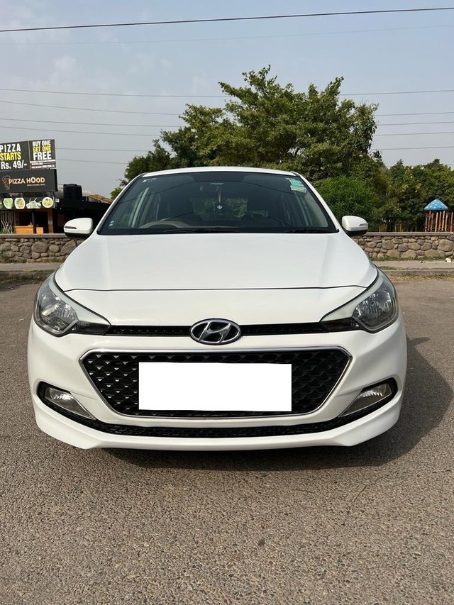 Second-hand 2017 Hyundai i20 Sportz 1.4 CRDi for sale in Zirakpur