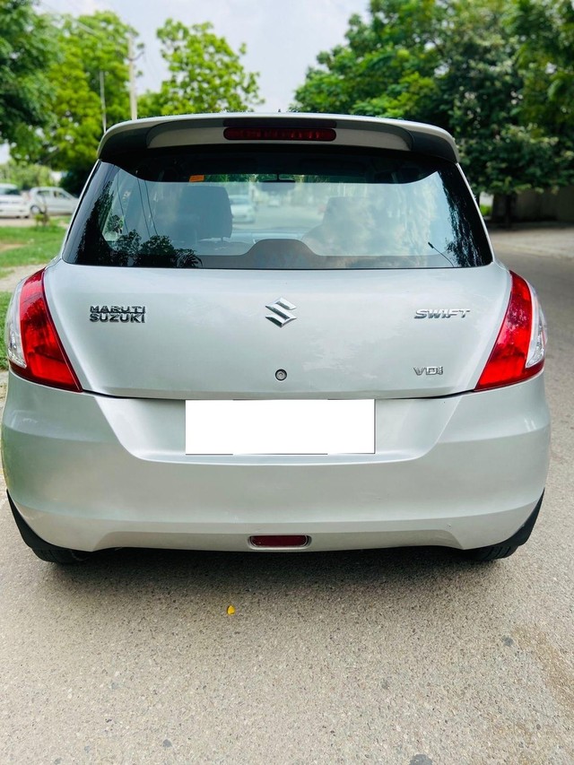 Second-hand 2013 Maruti Swift VDI for sale in Zirakpur-2