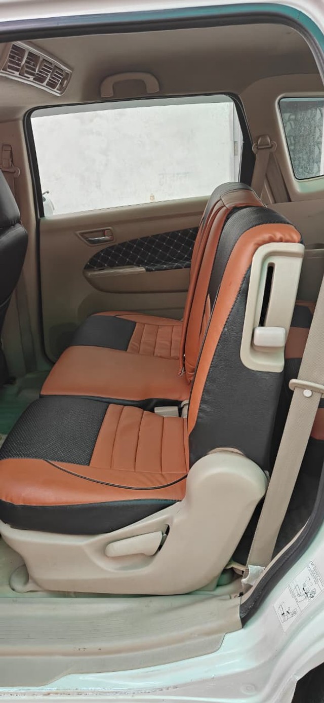 Second-hand 2017 Maruti Ertiga VXI CNG for sale in Fatehabad-8