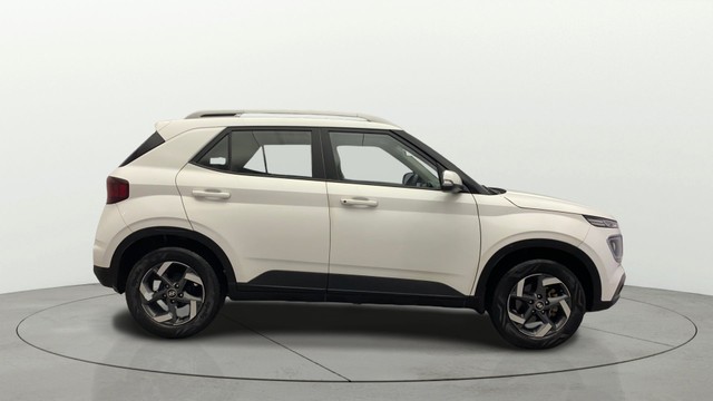 Second-hand 2019 Hyundai Venue SX Turbo BSIV for sale in Kochi-1