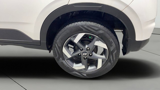 Second-hand 2019 Hyundai Venue SX Turbo BSIV for sale in Kochi-26