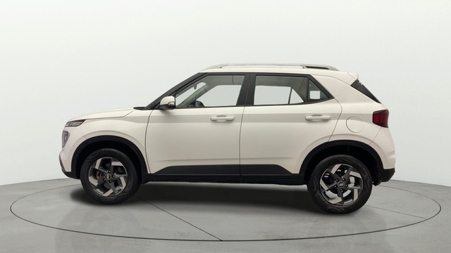 Second-hand 2019 Hyundai Venue SX Turbo BSIV for sale in Kochi-5