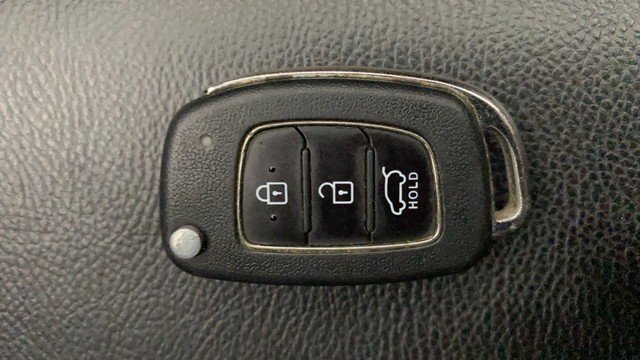 Second-hand 2019 Hyundai Venue SX Turbo BSIV for sale in Kochi-21